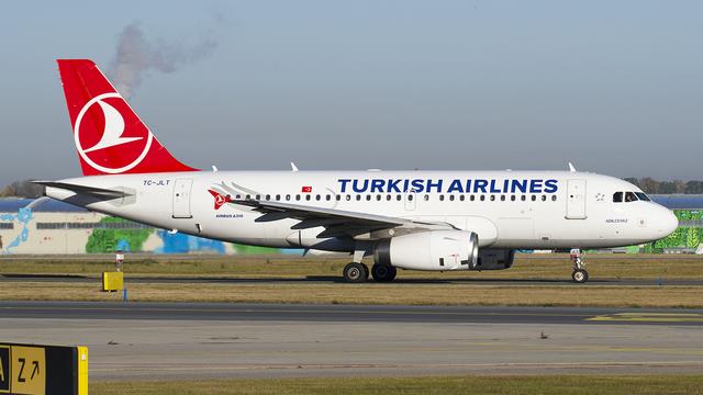 TC-JLT:Airbus A319:Turkish Airlines